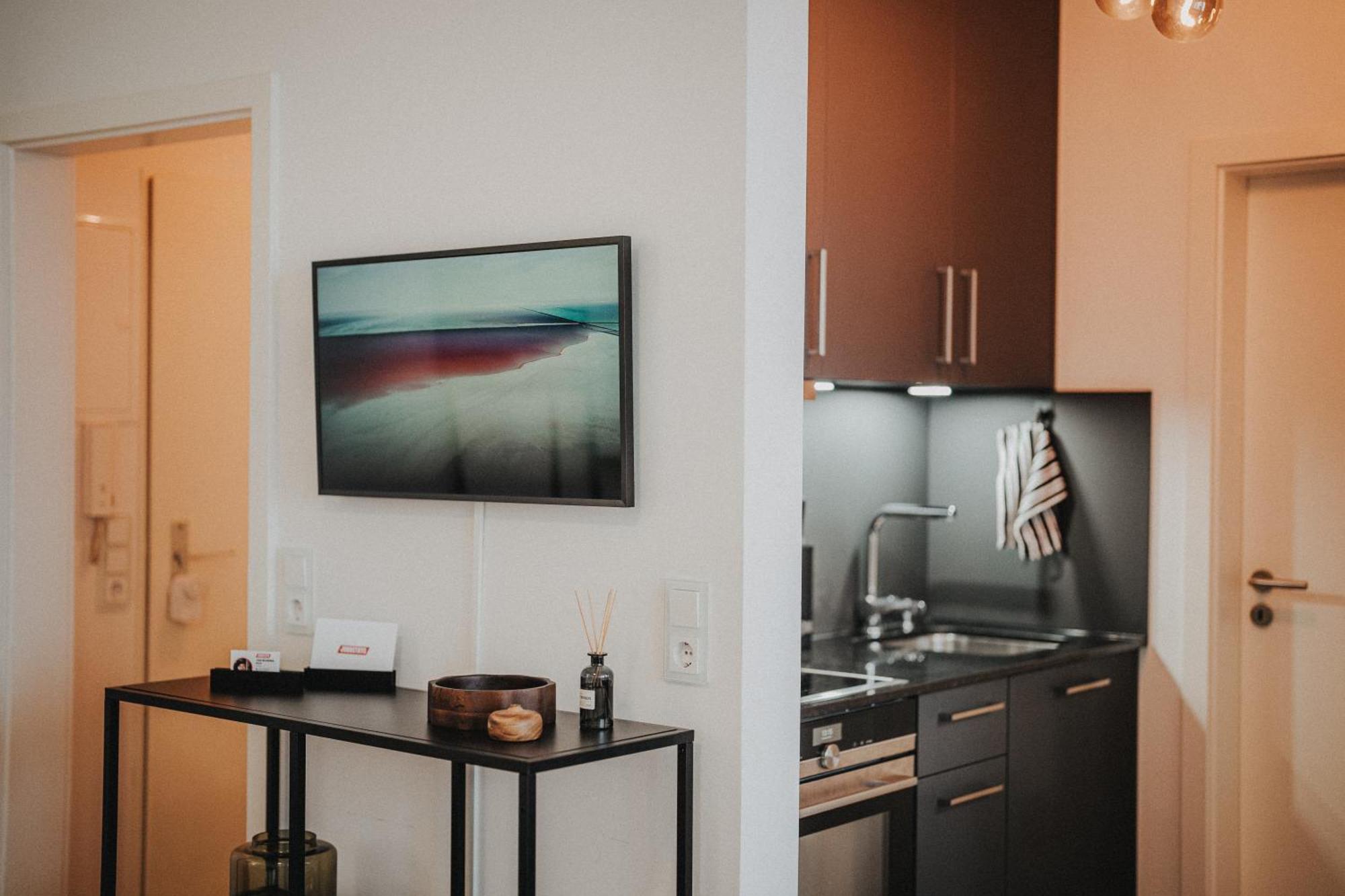 אולדנבורג Downtown Apartment Mit Luxusbad Am Hafen Nur 5 Minuten Zu Fuss In Die Innenstadt Und Zum Bahnhof! מראה חיצוני תמונה