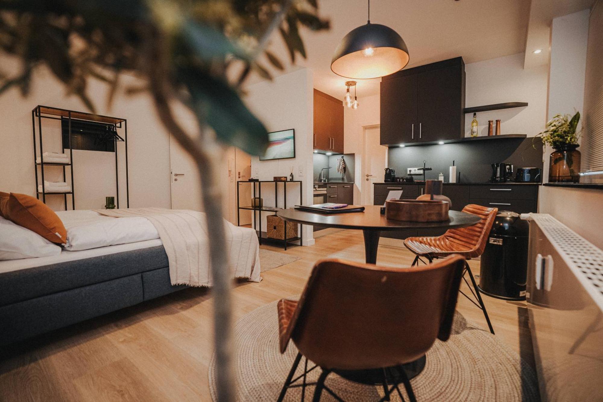 אולדנבורג Downtown Apartment Mit Luxusbad Am Hafen Nur 5 Minuten Zu Fuss In Die Innenstadt Und Zum Bahnhof! מראה חיצוני תמונה